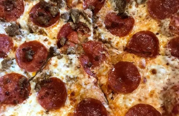 Colorado Boy Pizzeria & Brewery