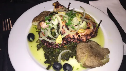 Bico do Sapato Restaurante & Lounge Bar in ลูอันดา