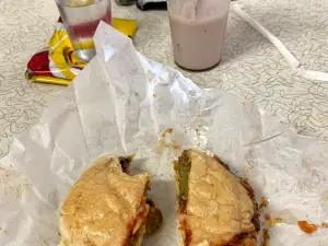 Mickey-Lu Bar-B-Q