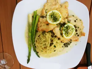 Cooper’s Hawk Winery & Restaurant