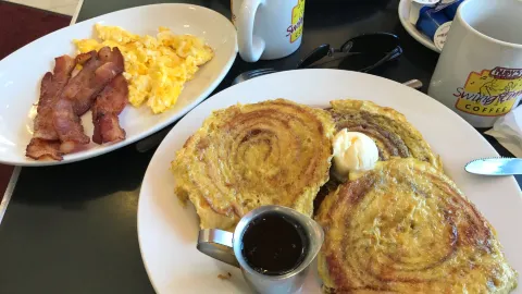 Ruby's Diner in คอมเมิร์ซ