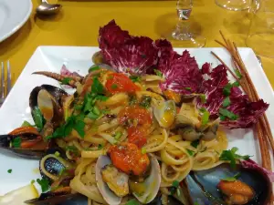 La Vela Ristobar