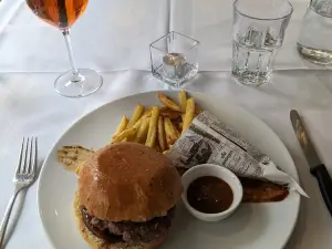 Flavour's Restaurant