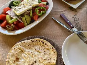 Yanni’s Restaurant
