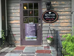 Riverside Coffee & Tea