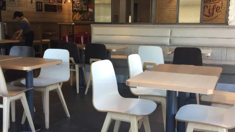 KFC Bracknell - Bagshot Road in Bracknell