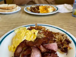 Diamond Horseshoe Cafe