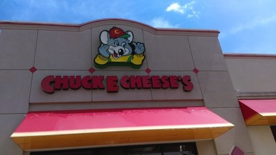 Chuck E. Cheese