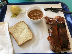 Ed & Toms Bar-B-Que