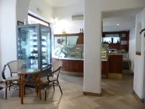 Michele Ferraro Pasticceria Bar Ferrao SAS