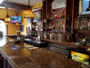 Lulu's Pizzeria & Family Restaurant