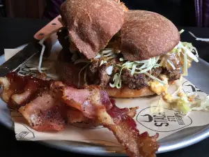 Stack 571 Burger And Whiskey Bar - Tacoma