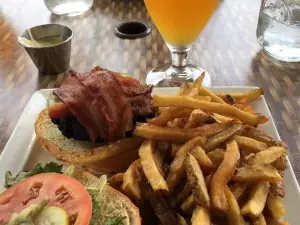 Redneck Bistro