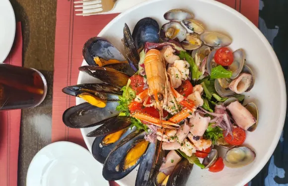Restaurant Pizzaria Pasta and Vino