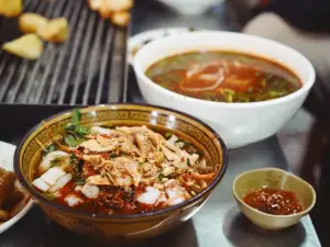绿草地餐厅(粮贸大楼店)