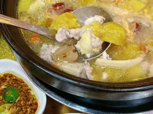 一家农庄竹筒饭(蒙花布·师爷山·白江湖·正果老街店)