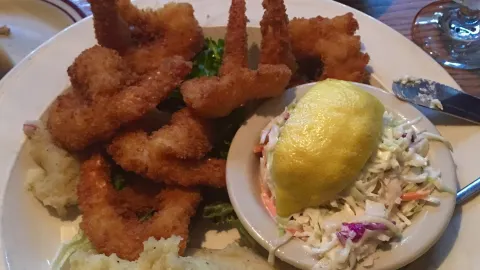 DJ's Restaurant in Ludlow
