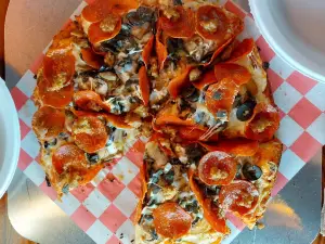 Pizza Harbor