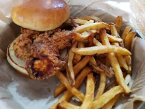 Lodi Tap House - Utica