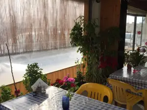 Acropolis Restaurant