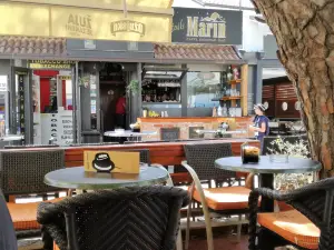 Cafe & Cocktail Bar Marin