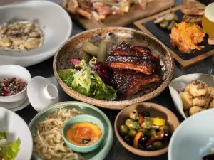 Amandayan Tea House Bistro