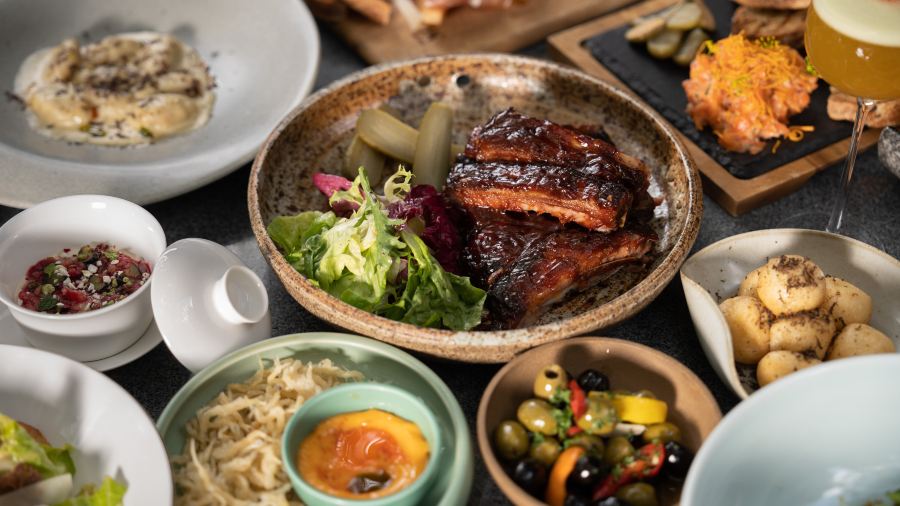 Amandayan Tea House Bistro