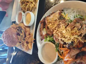 Delish Bistro