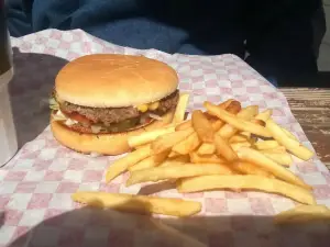 C & D Burger Shoppe