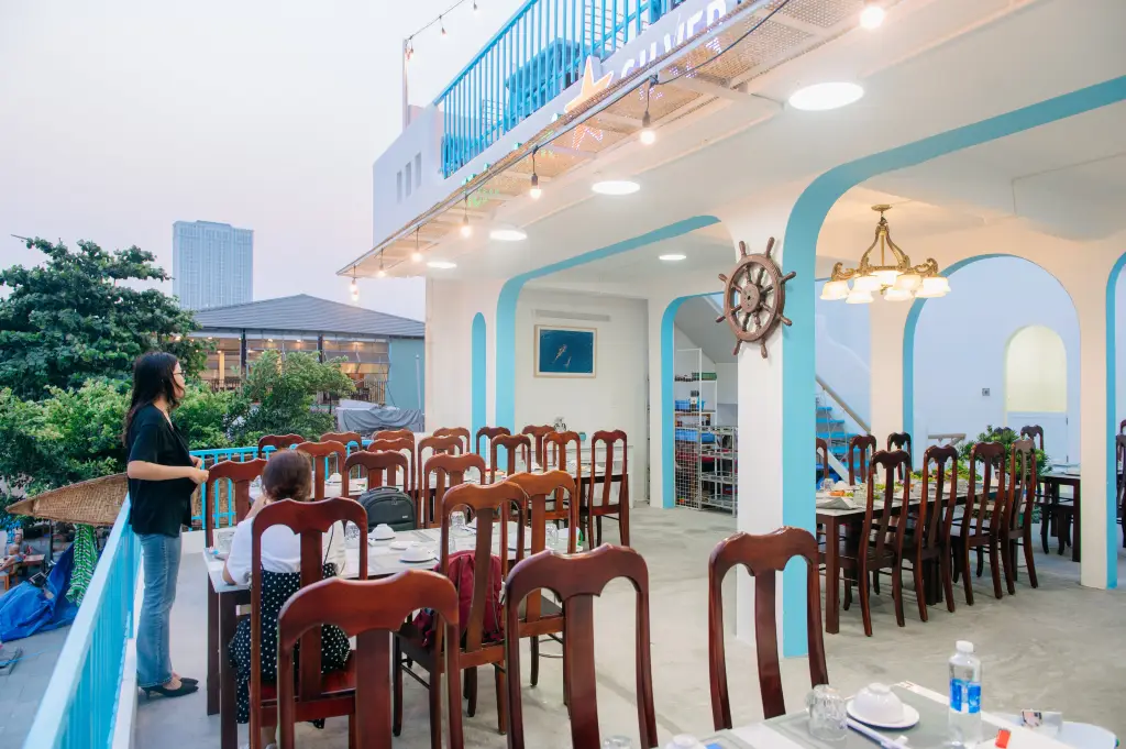 LỘC BIỂN RESTAURANT