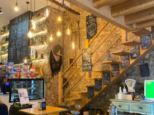 Celeiro Café