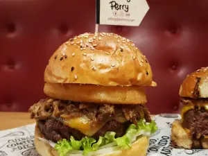 The Grill Station Burger Laureles