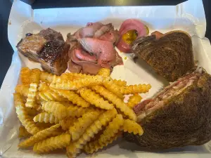 Que 49 Smokehouse