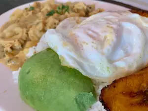 Sari's Kitchen Restaurant
