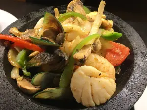 Max's Bistro & Bar