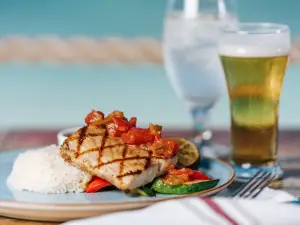 Sea Breeze Restaurant & Bar