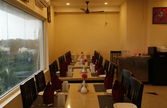 Vitamin R (Brindavan Restaurant)