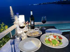 SIAMA Mati bar & restaurant