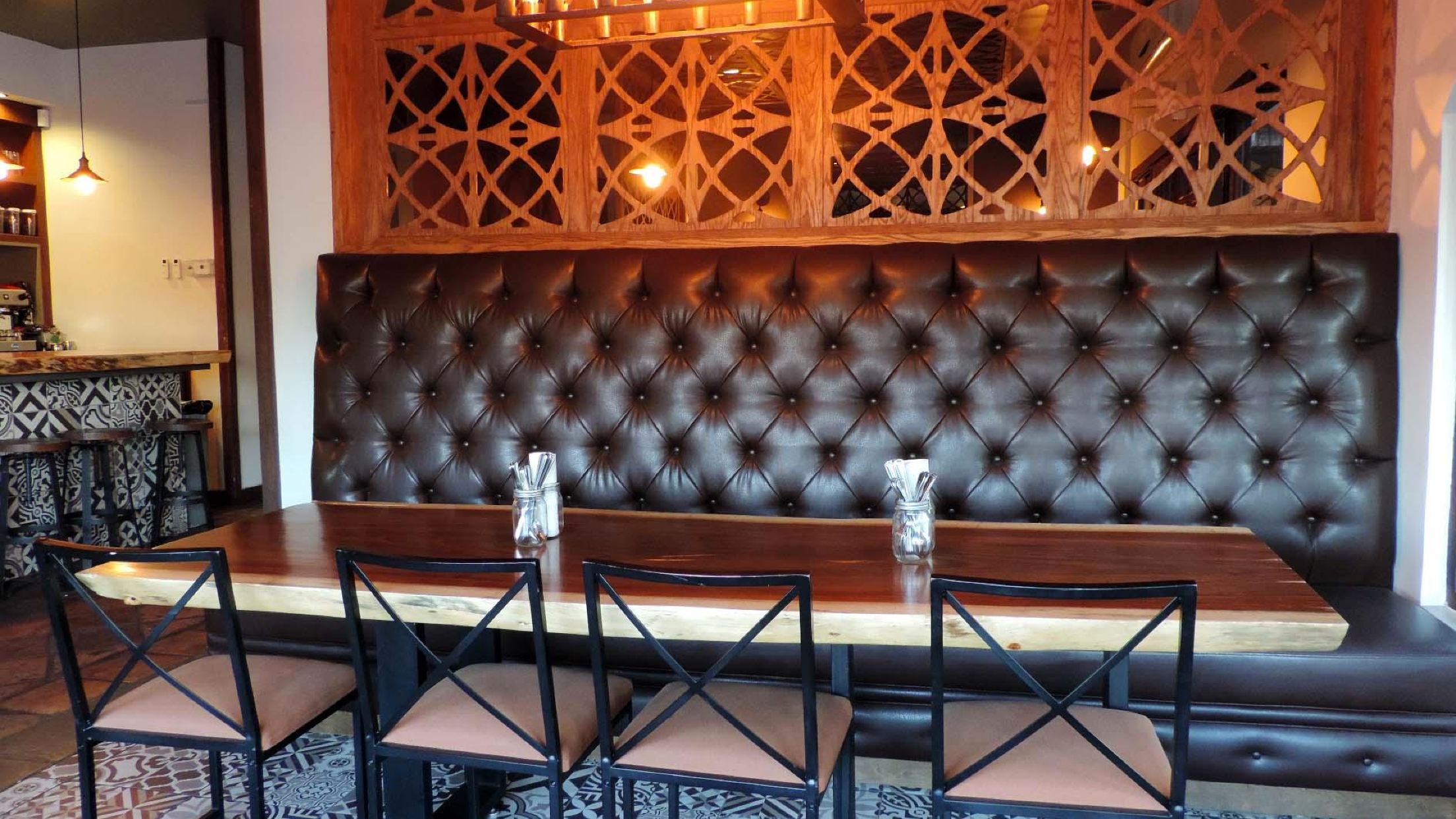 Restaurant Merlot Bistro