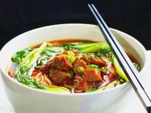 伊鼎手抓美食城