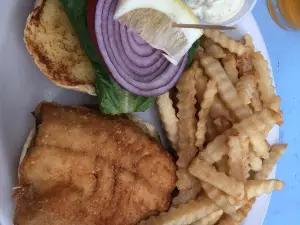 Greunke's First Street Inn & Dining
