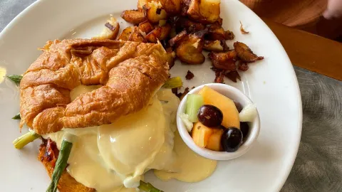 Peach Valley Cafe in Florida