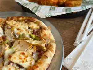 Bourbon Street Pizza (Culver)