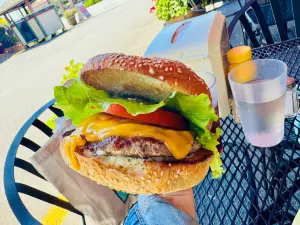 D's Diner Sebastopol