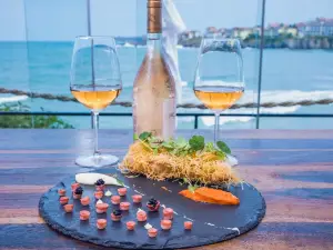 Urania Bistro