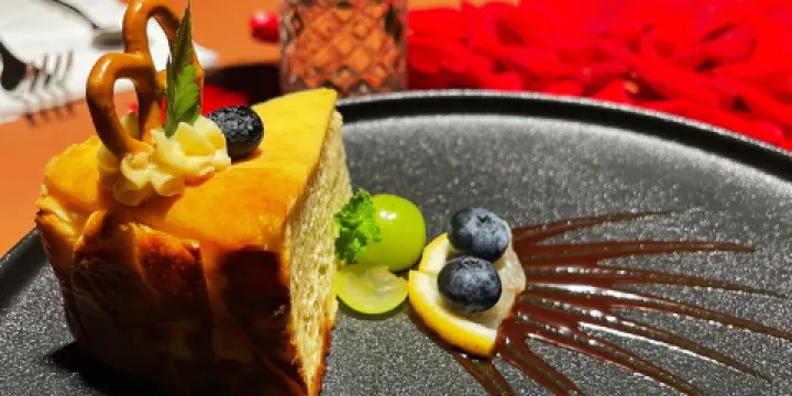 等風來&綠洲西餐（外灘文創港店）