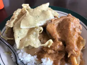 Gudeg & Pecel Lumintu