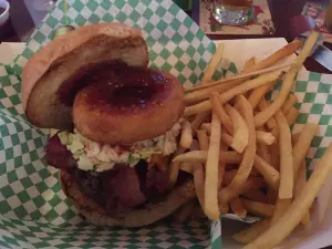 Patsy’s Bar & Grill