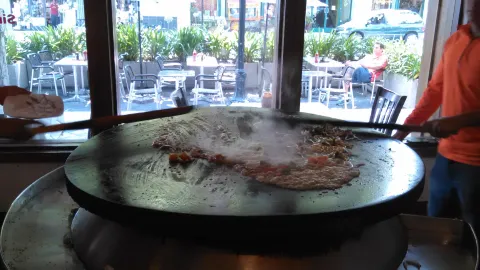 New Mongolian BBQ in マウンテンビュー