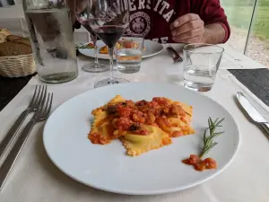Re Sugo